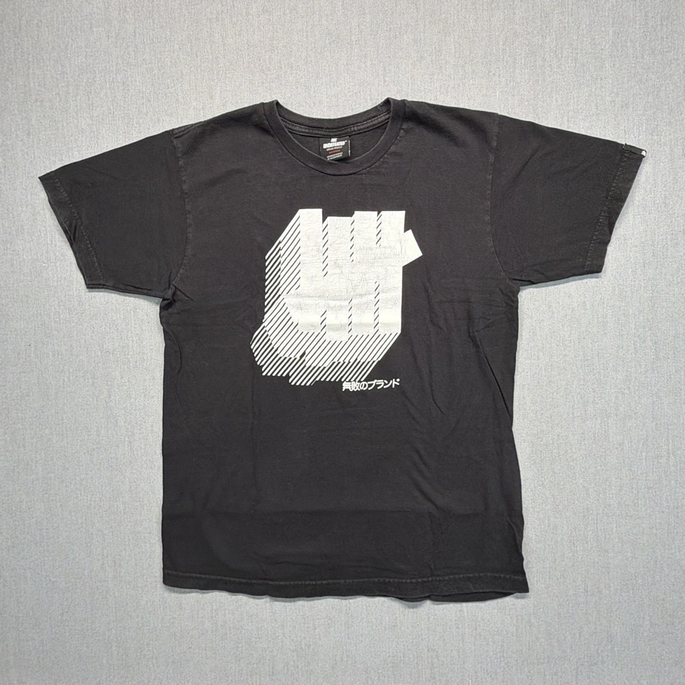 Undefeated Tee Shirt Size Medium‎ OG Streetwear Black Logo